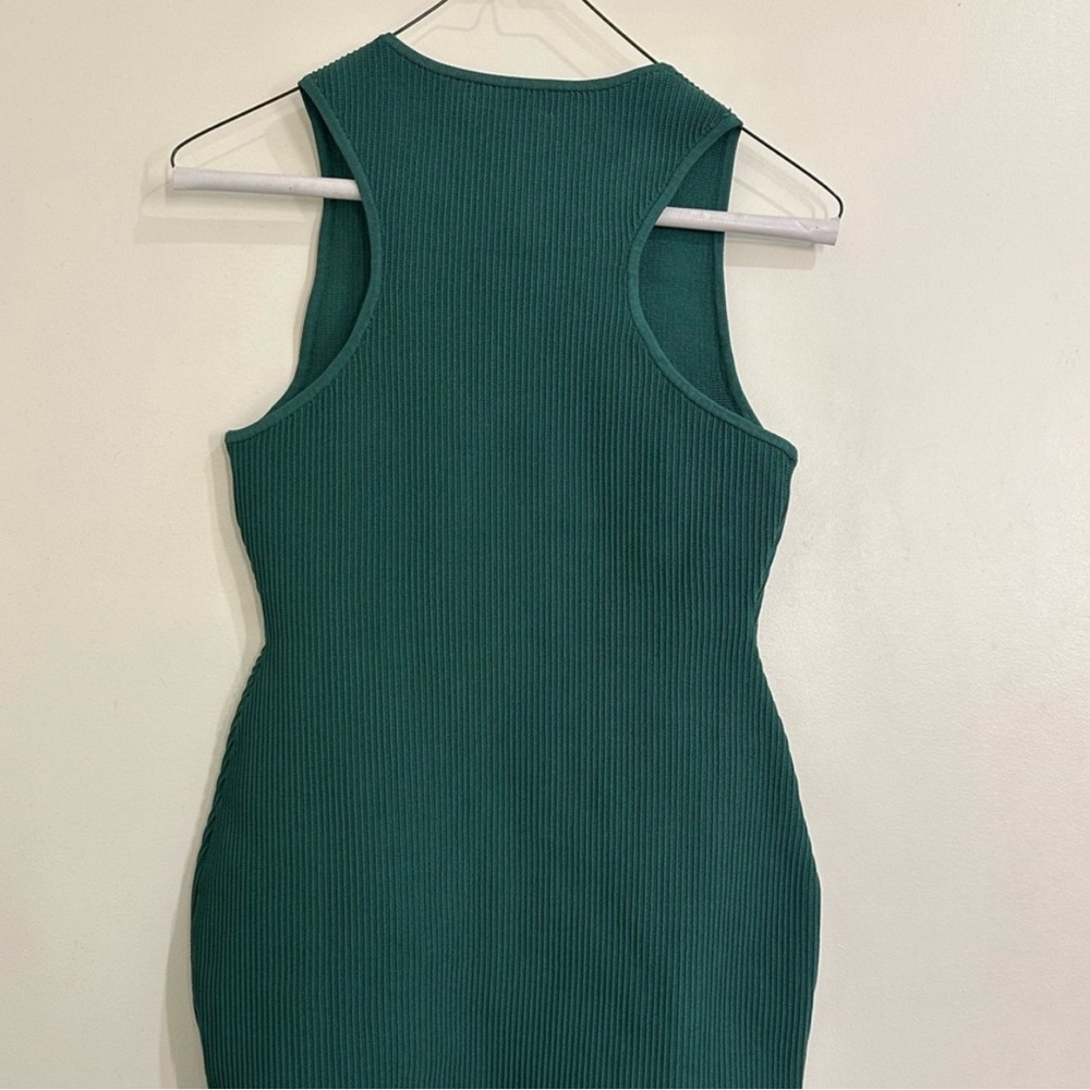NWT Aritzia Sculpt knit dress - Picture 2 of 5